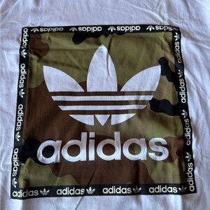New without tags!  Men’s ADIDAS T-shirt size Medium